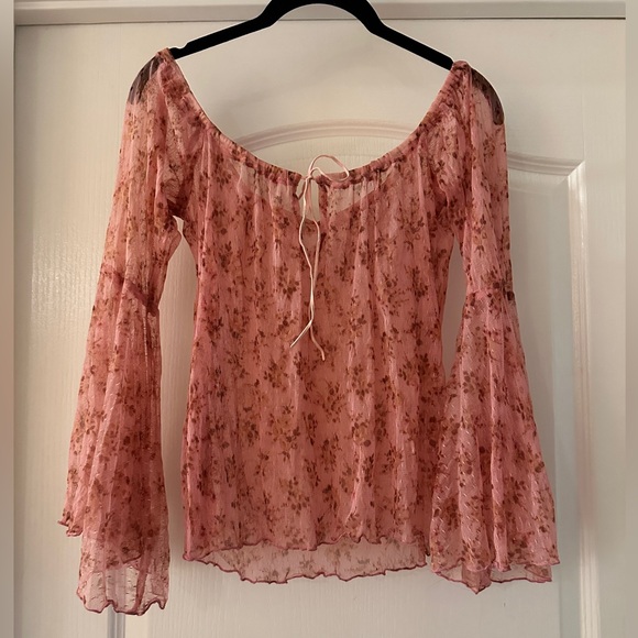 san souci Tops - San souci pink mesh floral whimsical top size medium